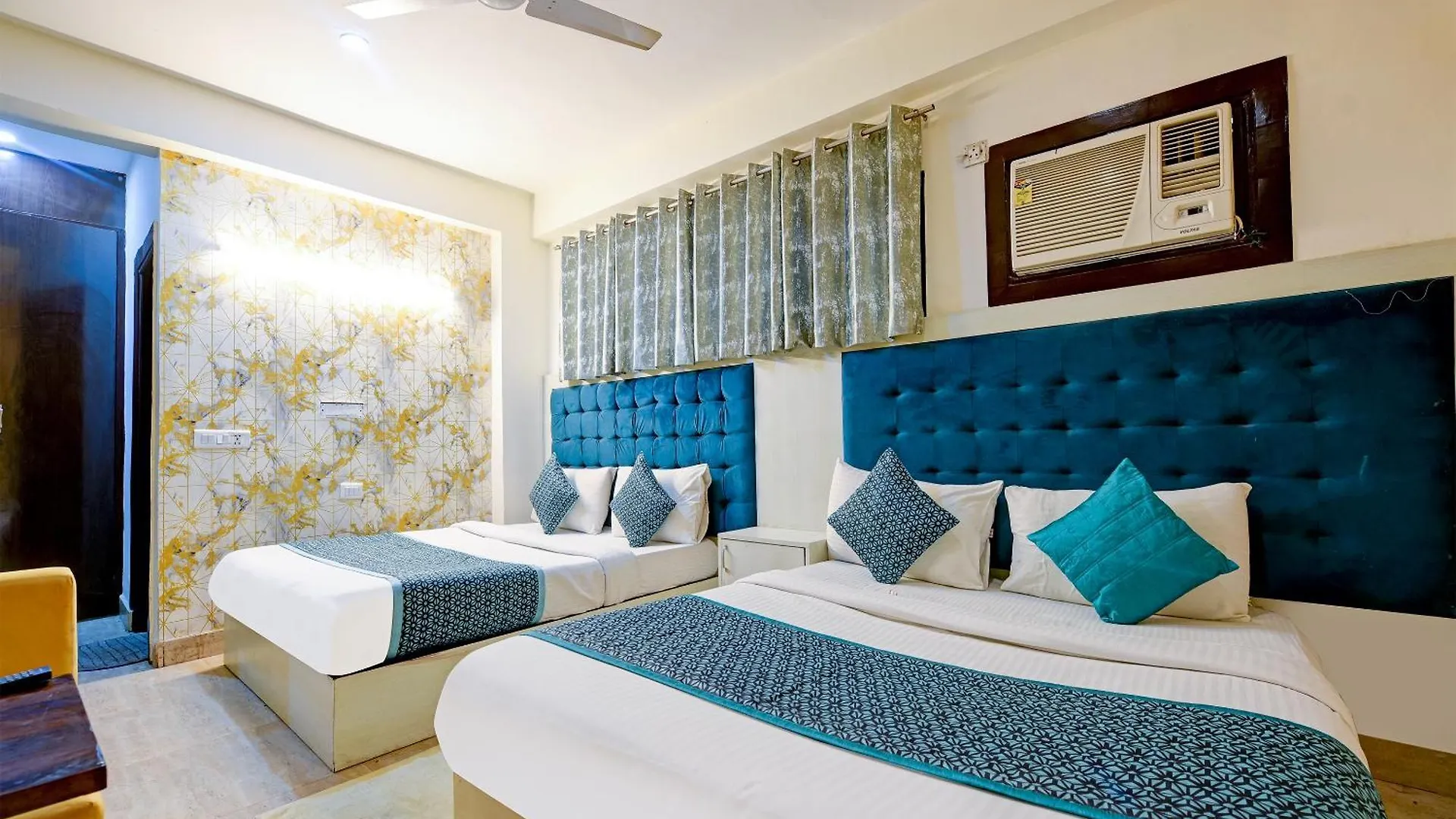 Hotel Skywood At Airport New Delhi