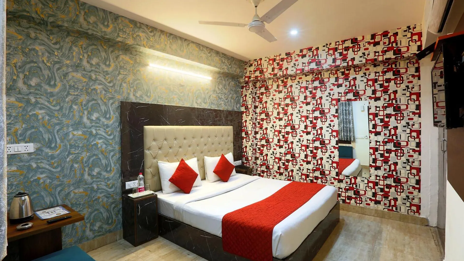 Hotel Skywood At Airport New Delhi